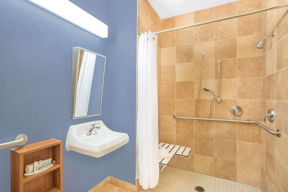 Shower, Bathroom, Photo of the whole room, On site, ADAM