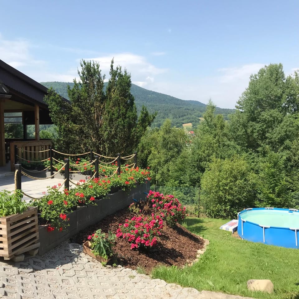 Garden, Mountain view