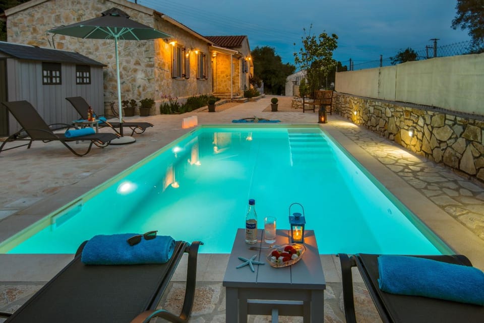 Night, Swimming pool