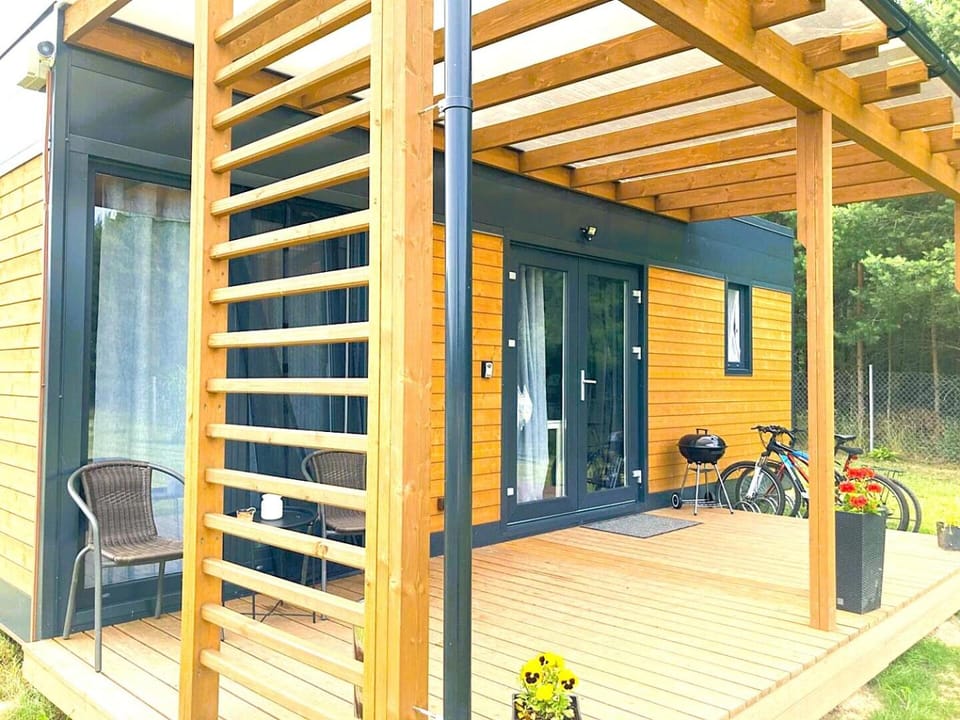 Cisy Resort I -idealny dla gości ze zwierzętami,ogrodzony teren na wyłączność,150 m od jeziora Nature lodge in Poland