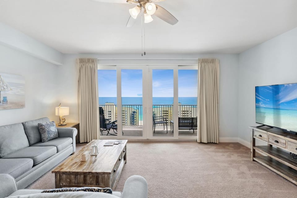 TV and multimedia, View (from property/room), Sea view