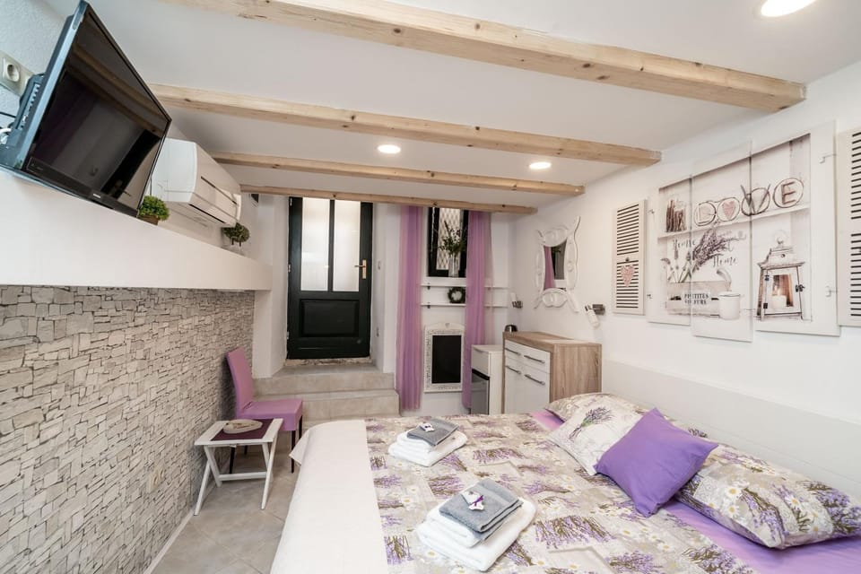 TV and multimedia, Bedroom