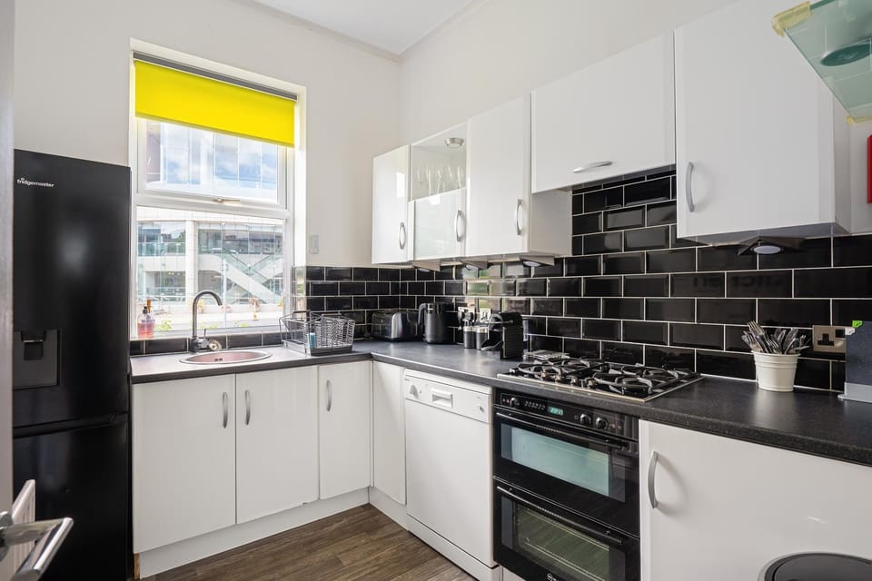 Strawberry One - 3 En-suite Bedrooms - Parking - Harrogate Holiday Apartments Apartment in Harrogate