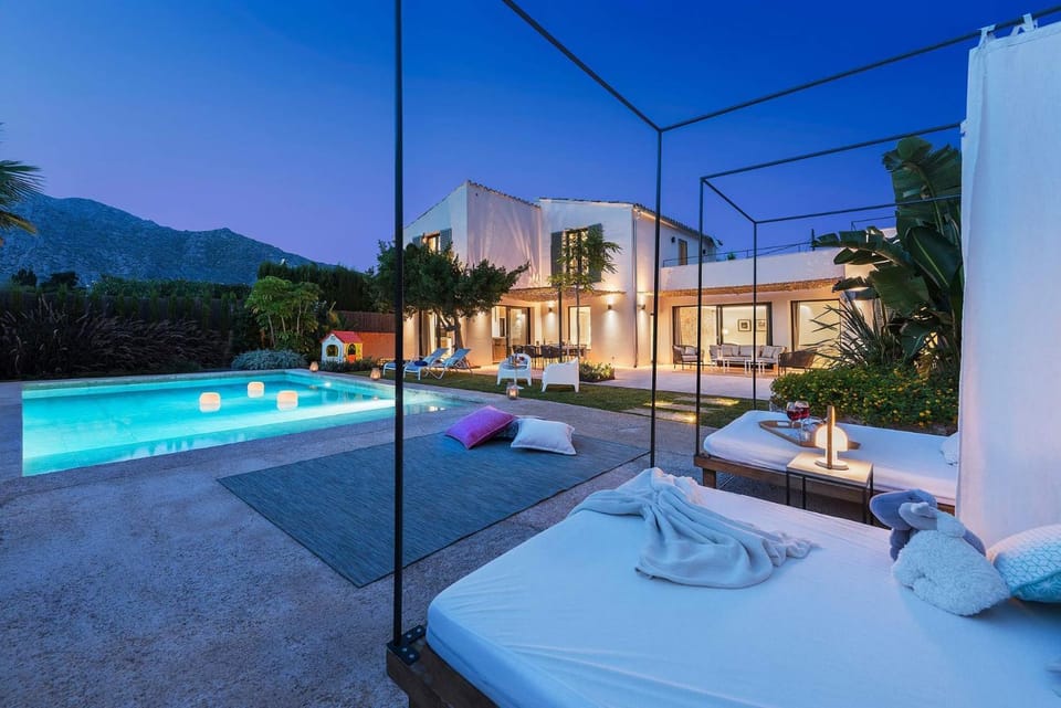 Villa Maronja Villa in Raiguer