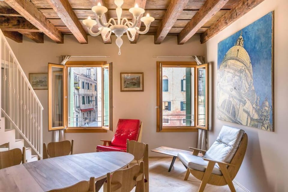 Élite Home stunning venetian apt. Close Accademia Apartment in Lido di Venezia