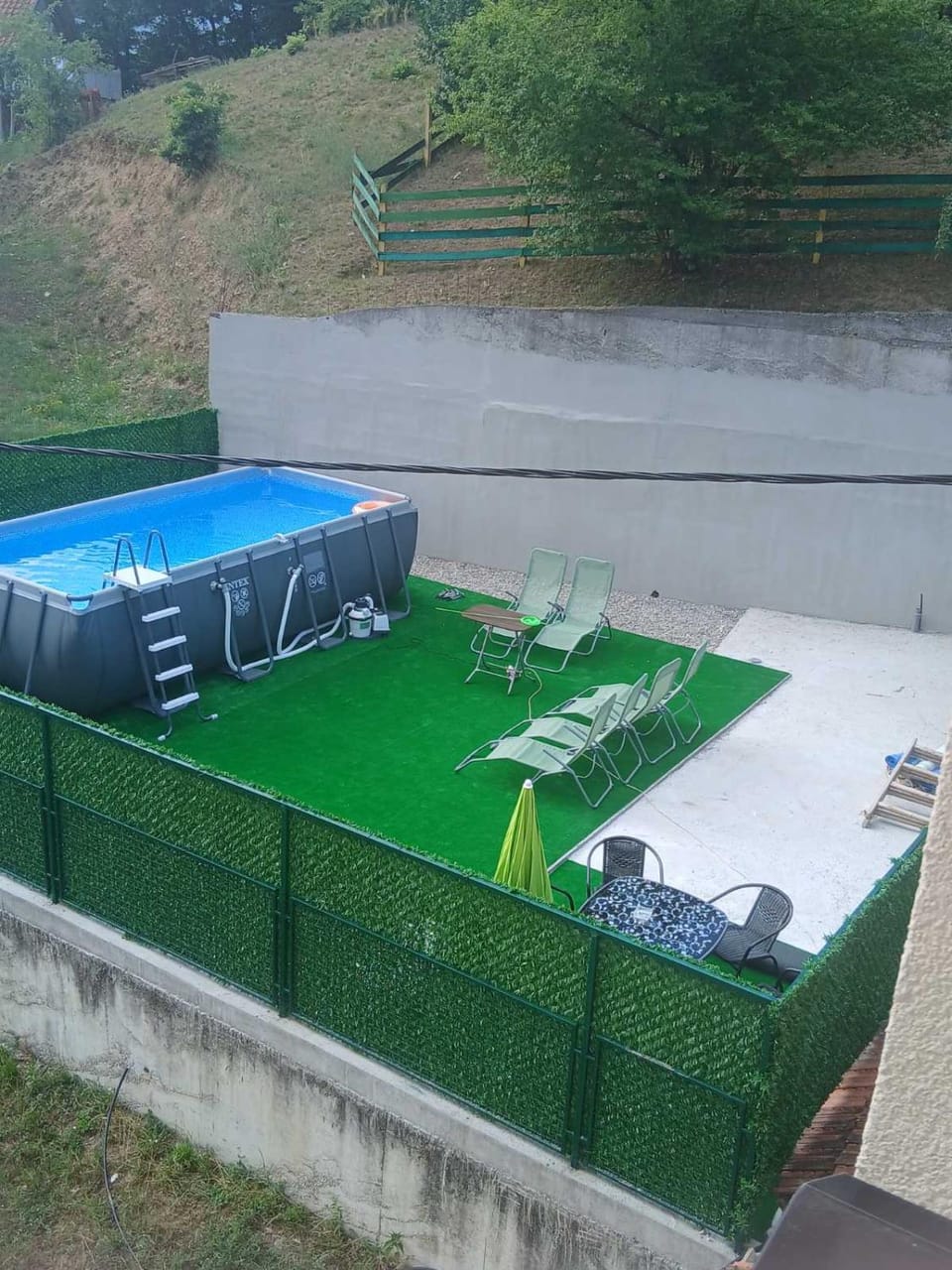 Swimming pool