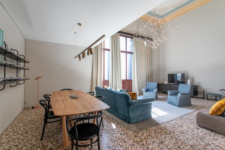 Infinite House Ca' Vendramin Apartment in Venice