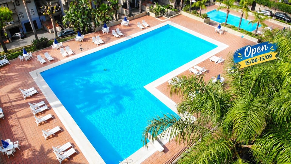 Pool view, Swimming pool