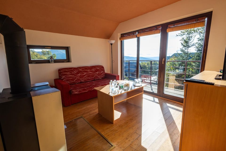 View (from property/room), Balcony/Terrace, Living room, Seating area