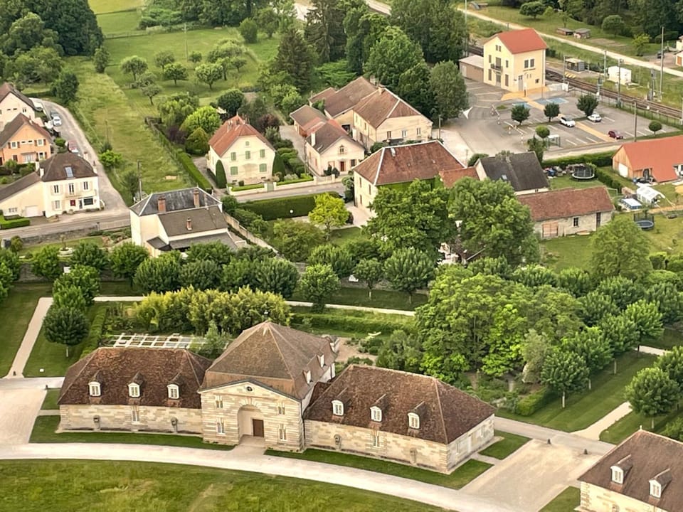 Property building, Bird's eye view