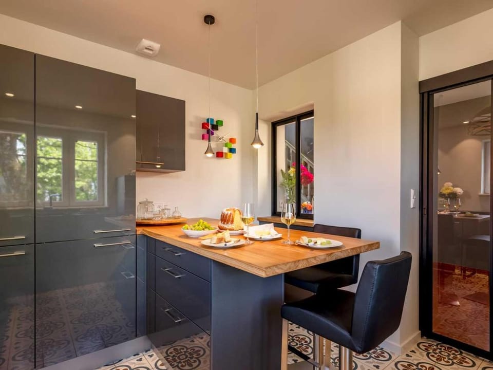 Kitchen or kitchenette, Food