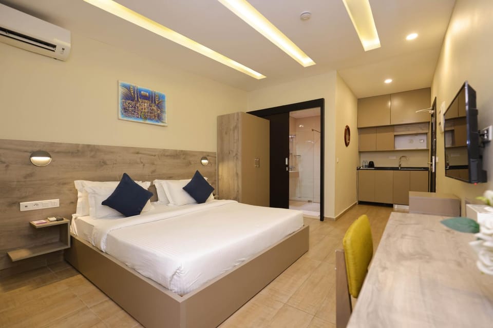 Bed, Kitchen or kitchenette