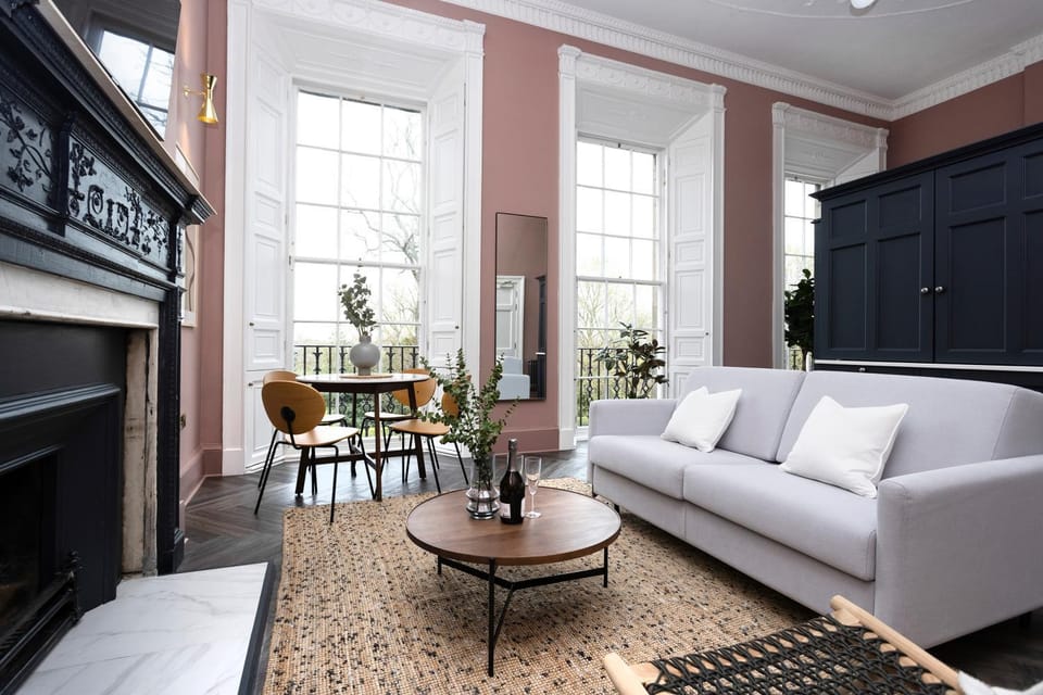 Living room, Seating area