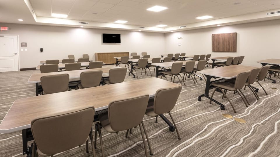 Staybridge Suites - Southgate - Detroit Area by IHG Hotel in Southgate