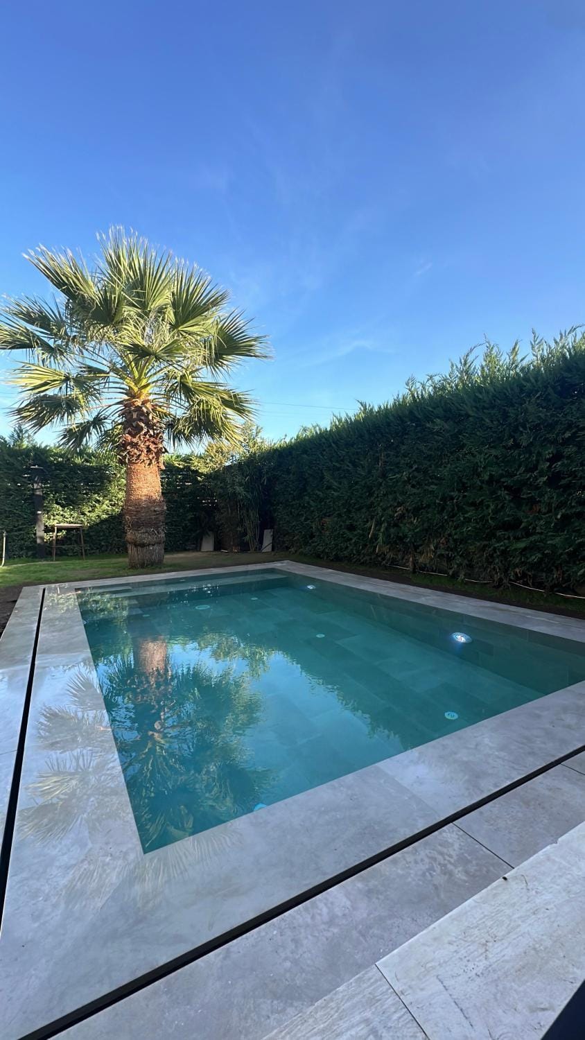 Day, Natural landscape, Garden, Garden view, Pool view, Swimming pool