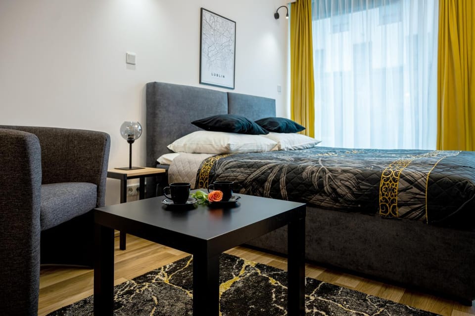 EASY RENT Apartments - Silver 8, Basen & SPA, Centrum Free Parking 24h Check-in Apartment in Masovian Voivodeship