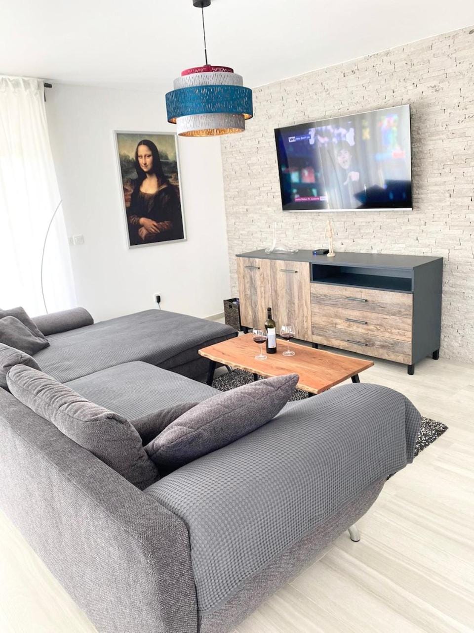TV and multimedia, Living room, Seating area