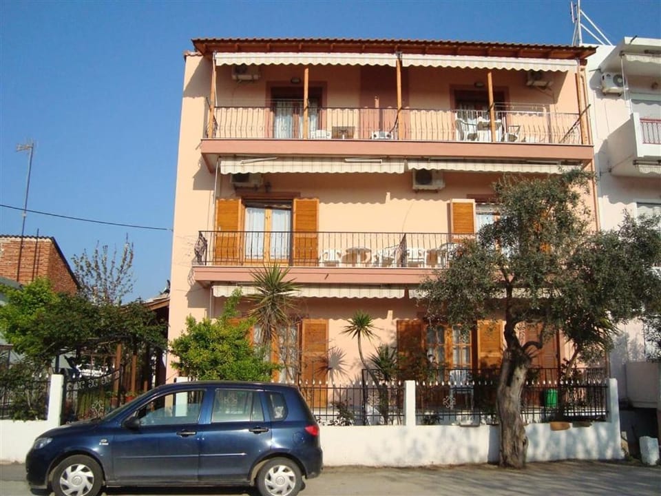 STUDIOS NIKOS Hotel in Limenaria