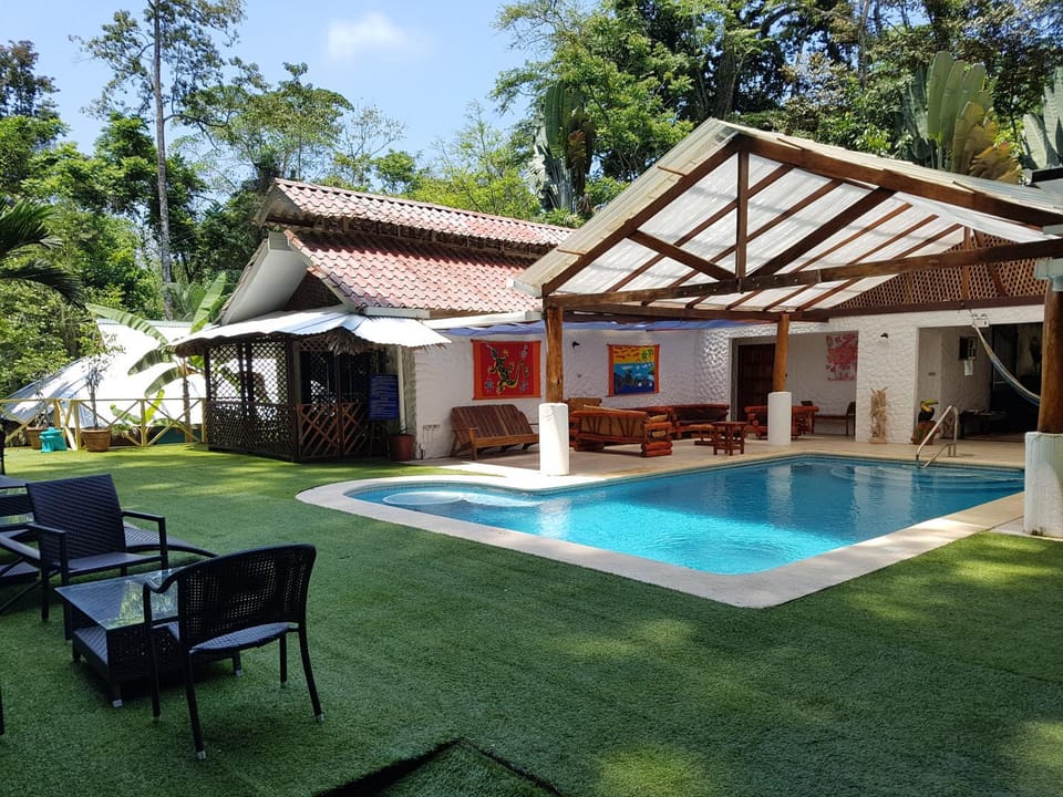 Property building, Swimming pool, Swimming pool