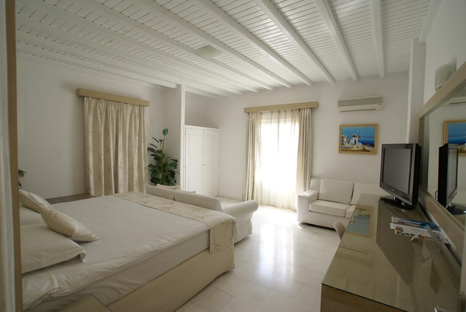 TV and multimedia, Living room, Bedroom