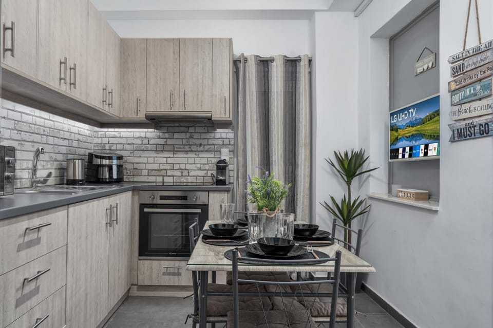 Dennis City Center Elegant Apartment 1 Apartment in Zakynthos