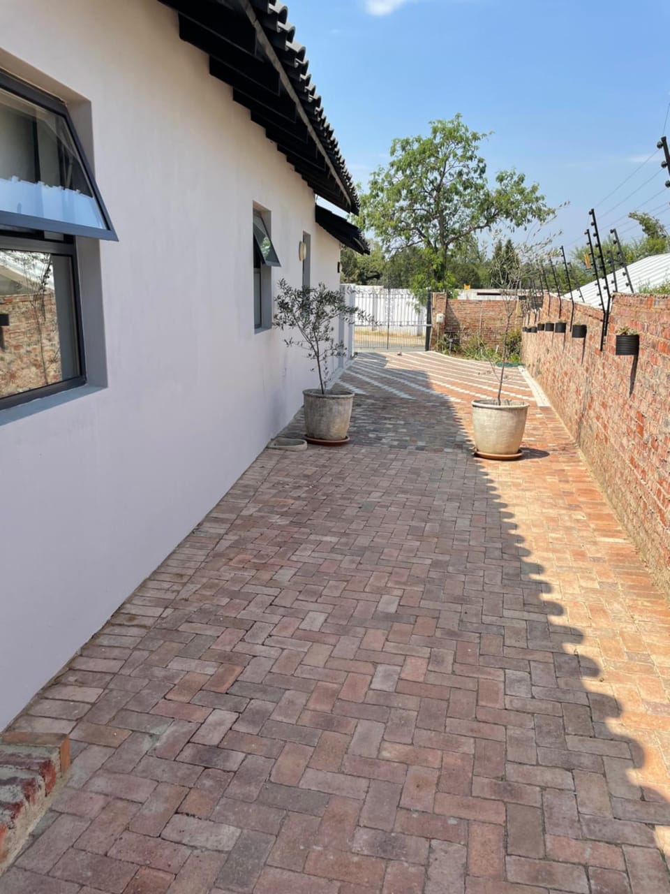 Riverclub Guest Suites in Riverclub, Sandton Apartment in Sandton