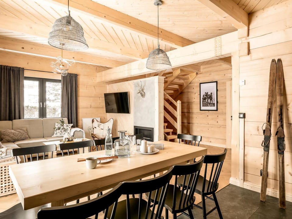TV and multimedia, Food and drinks, Other, Photo of the whole room, Dining area