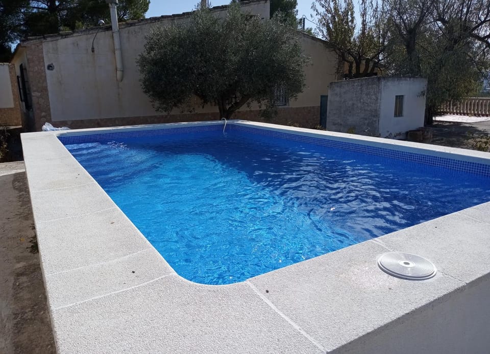 Swimming pool, Swimming pool