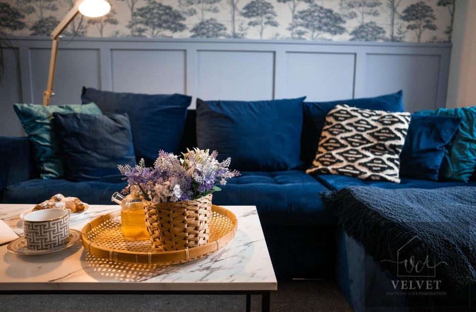 1 Bed House , Free WiFi,Free Parking,Leasure,Business Apartment in Swansea