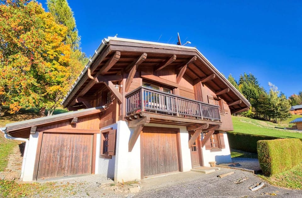 Résidence Le Maseto - Charmant Chalet, ski aux pieds MAE-2884 Chalet in Notre-Dame-de-Bellecombe