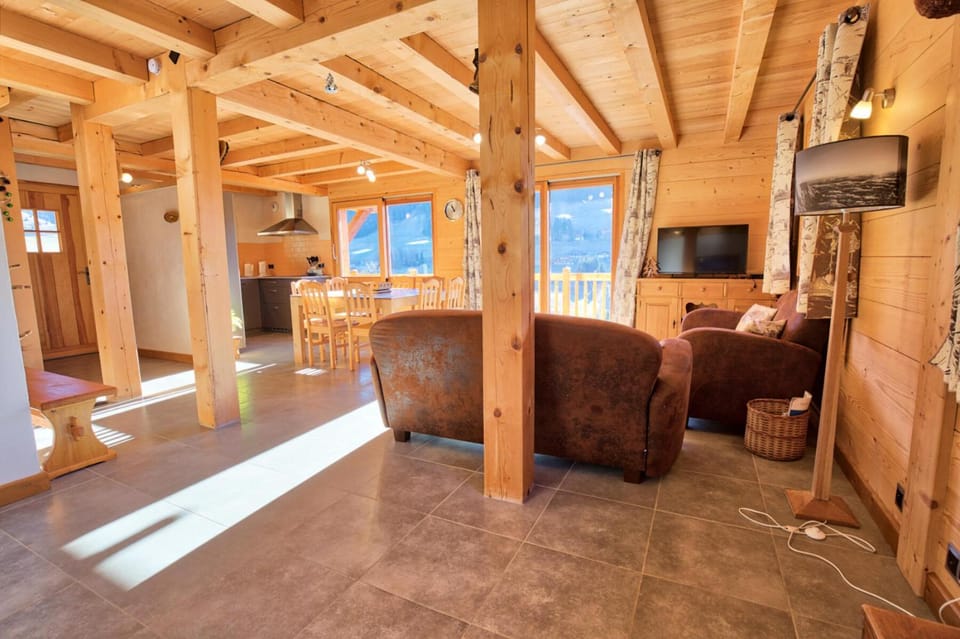 Résidence Le Champ De La Caille - Charmant chalet typique avec de superbes vues montagnes MAE-3254 Chalet in Notre-Dame-de-Bellecombe