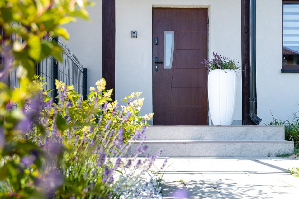 Property building, Spring, Day, Garden view