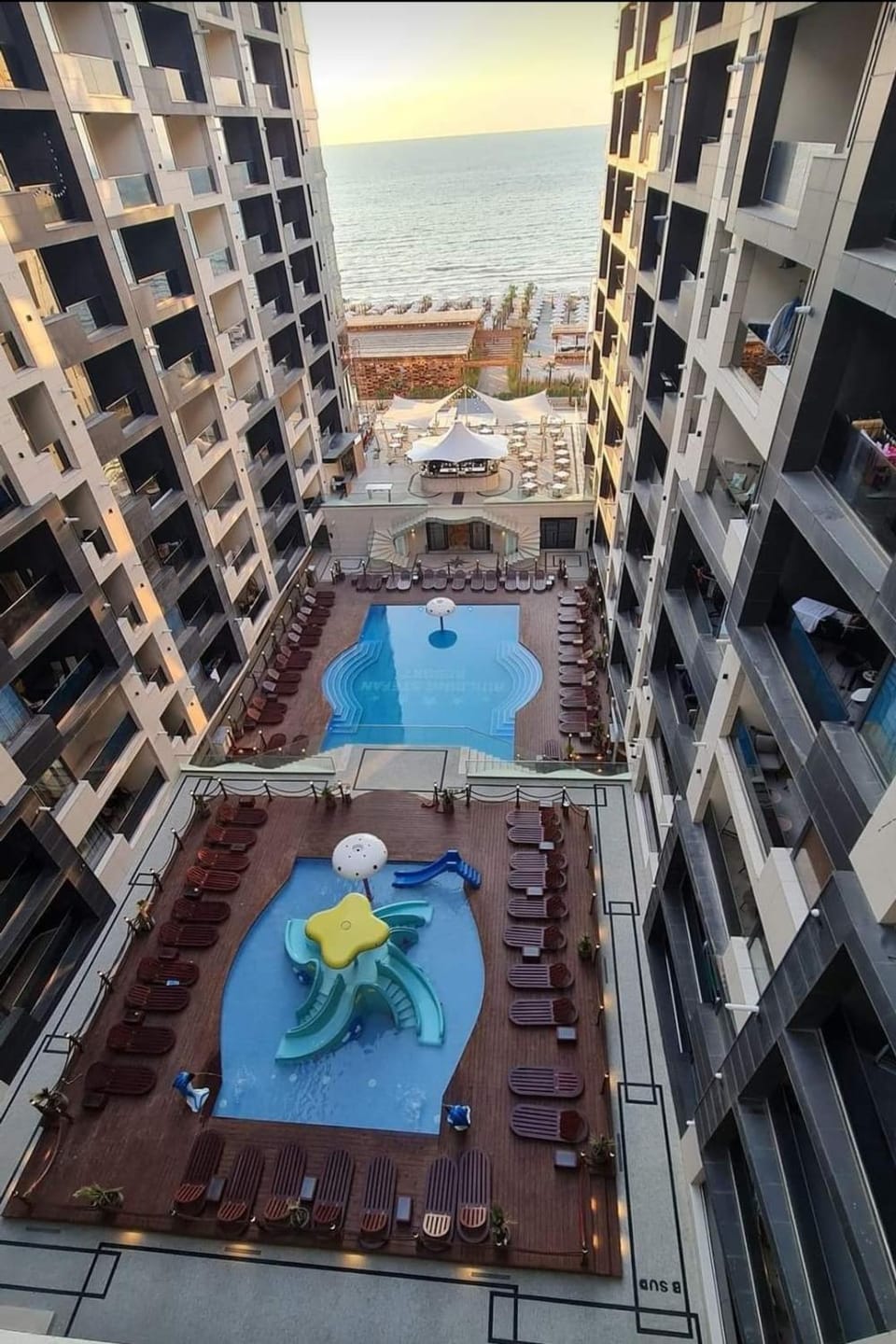 Dum Residence Resort Mamaia Nord Apartment in Constanța County
