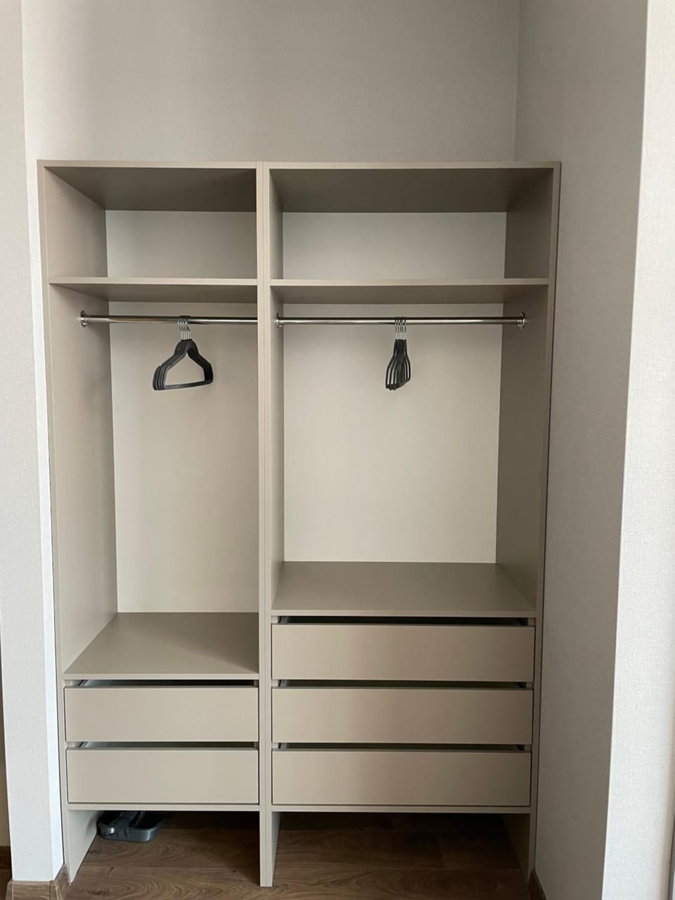 wardrobe