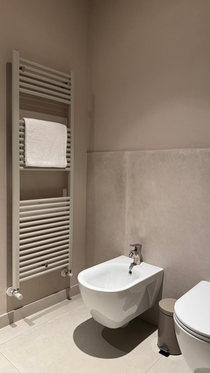 Toilet, Bathroom