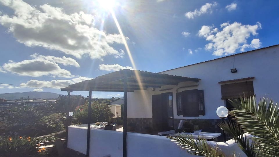 Property building, Patio, Mountain view