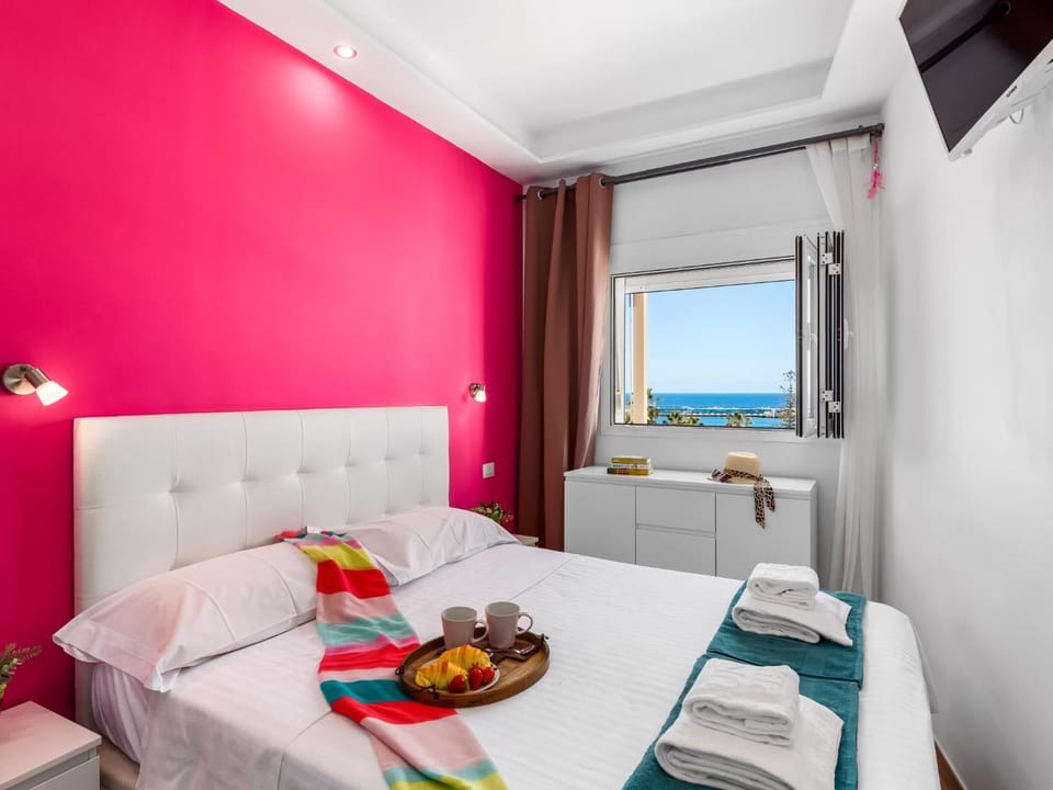 Bedroom, Sea view