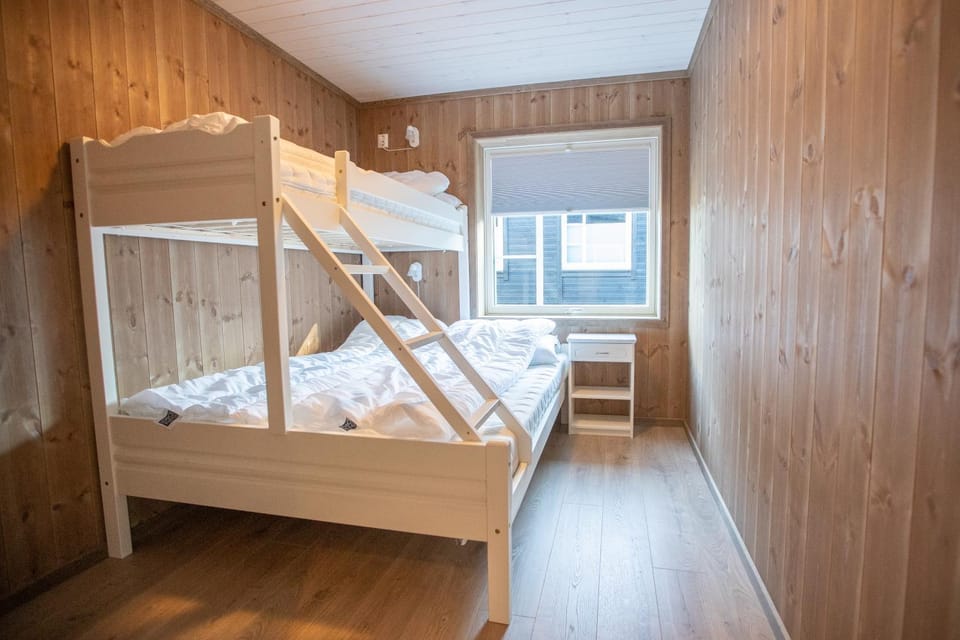 bunk bed