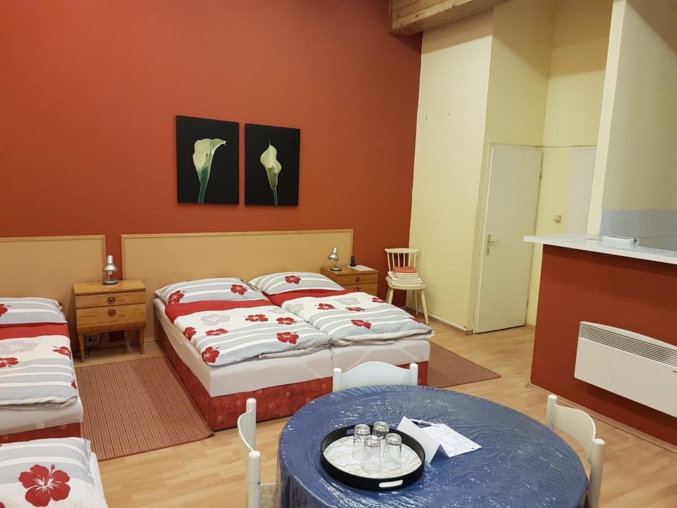 Pension Gross Bed and Breakfast in Vienna