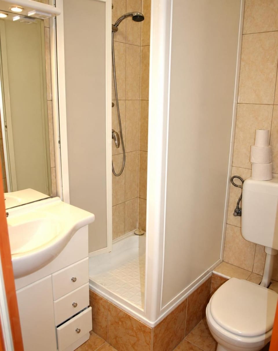 Shower, Bathroom