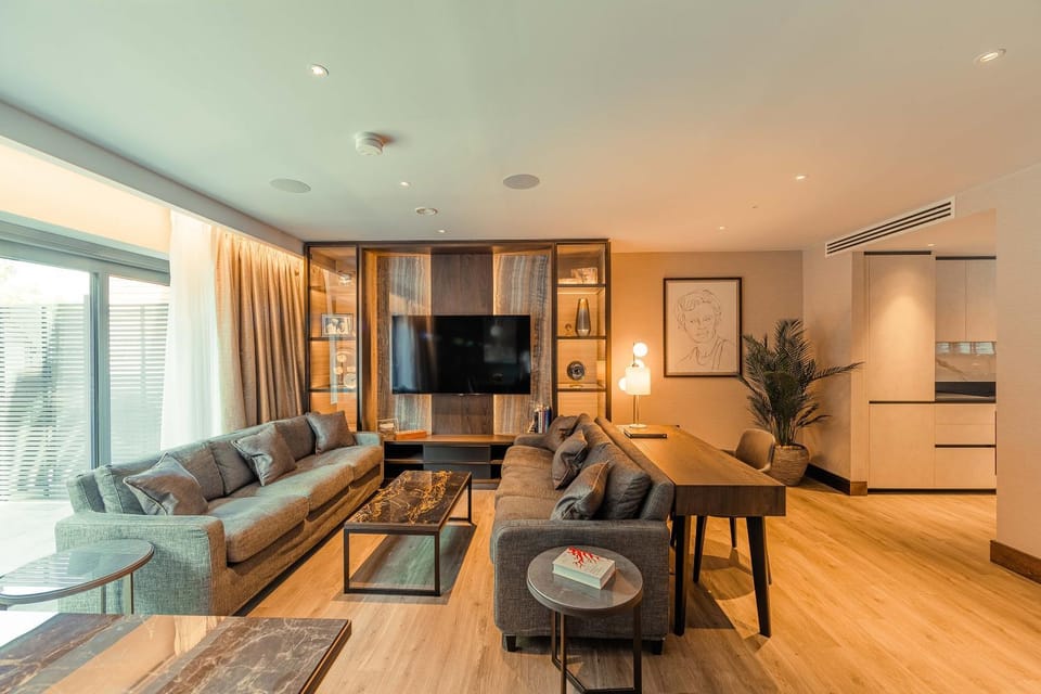 TV and multimedia, Living room, Seating area