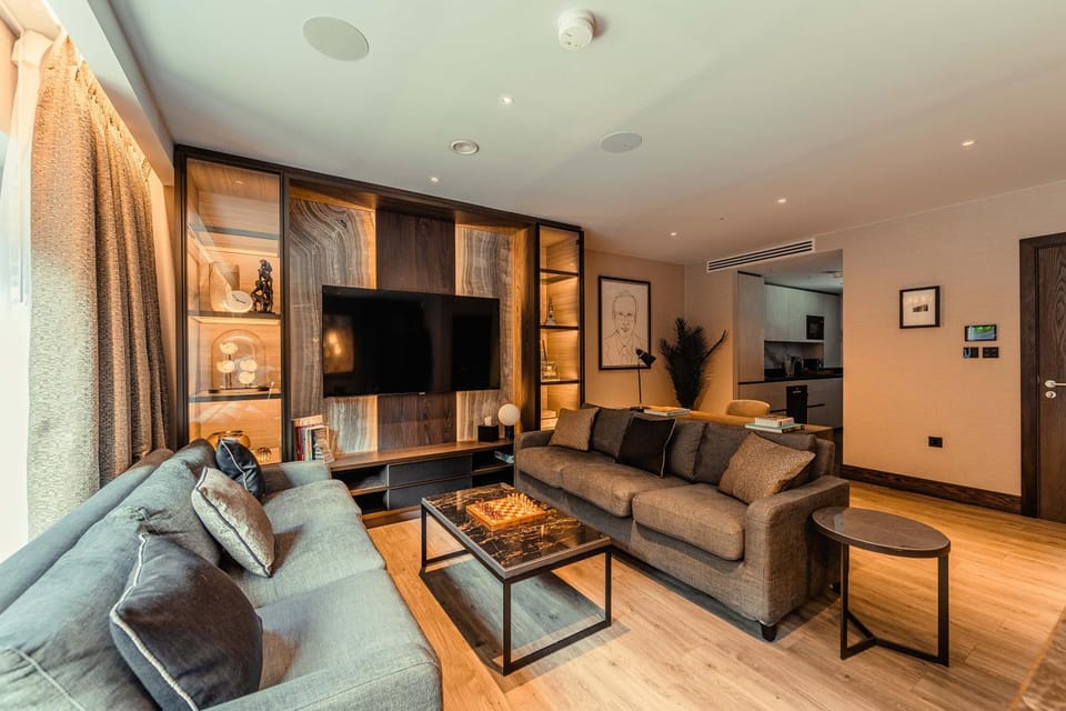 TV and multimedia, Living room, Seating area