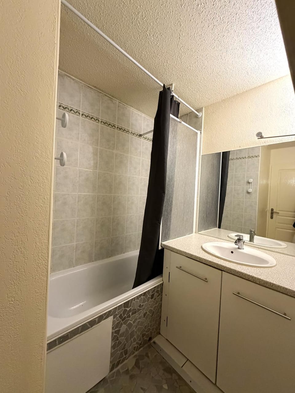 Bathroom, Bath