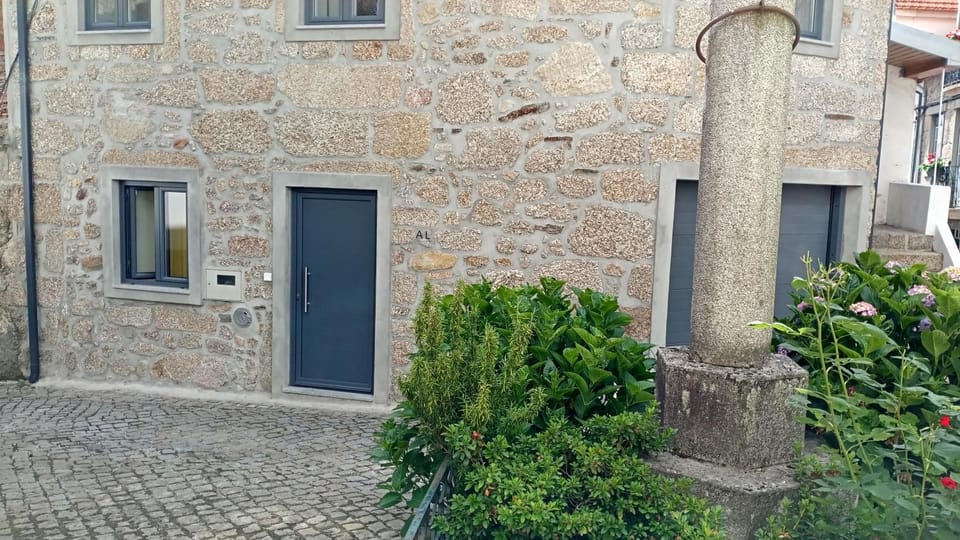 Casa do Pelourinho - T0 House in Portugal