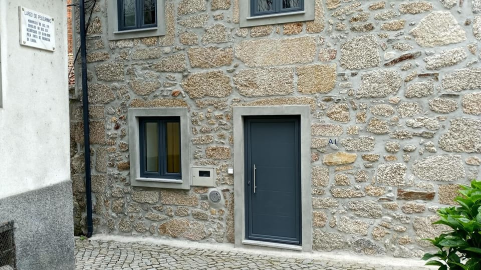 Casa do Pelourinho - T0 House in Portugal