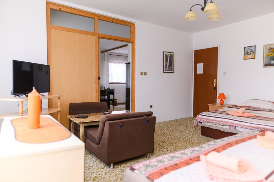 Living room, Bedroom