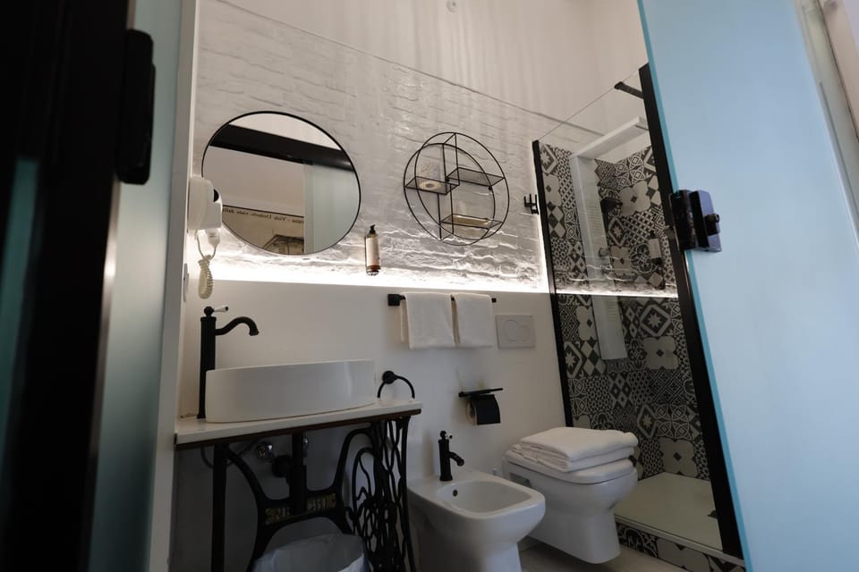 Shower, Toilet, Bathroom, bidet