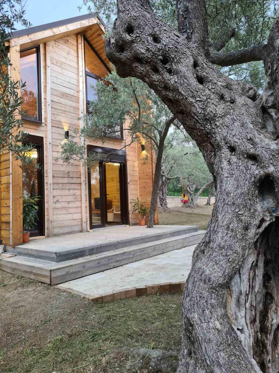 Property building, Natural landscape, Garden