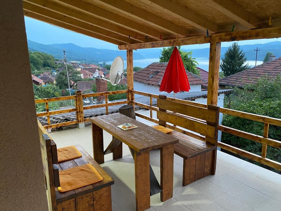 View (from property/room), Balcony/Terrace