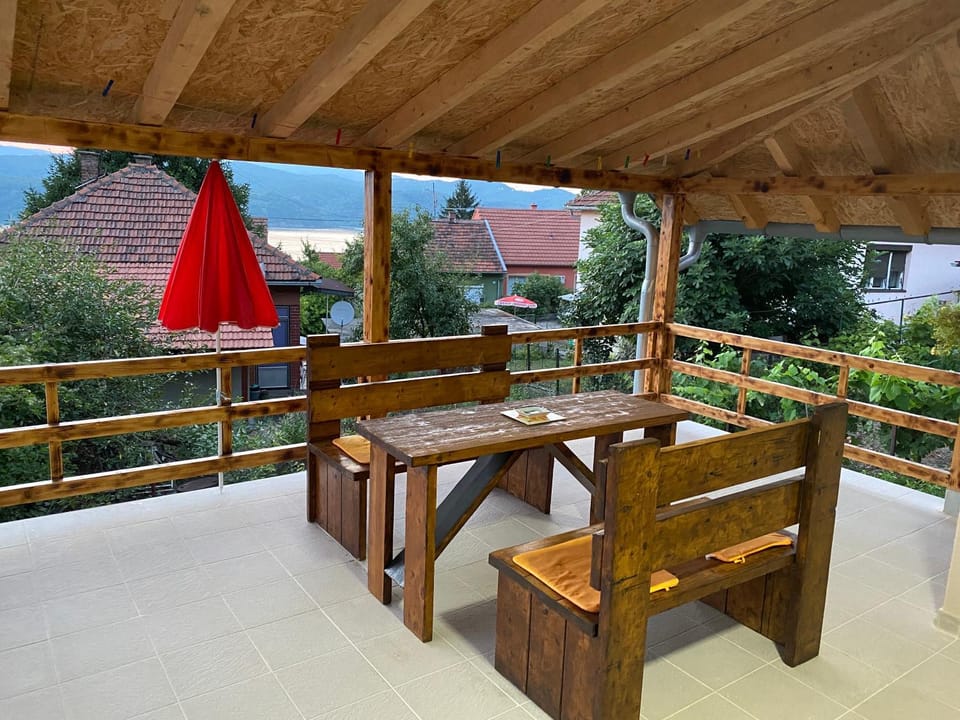 BBQ facilities, Balcony/Terrace